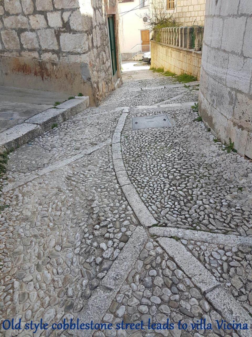 Villa Vicina Heritage Villa For 9,Milna - Close To Restaurants And Shops المظهر الخارجي الصورة